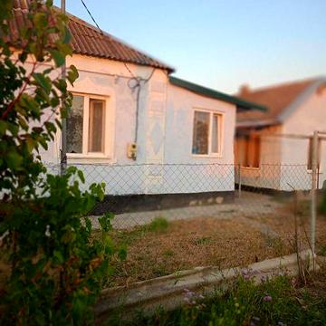 Продається будинок в жвавому  селищі в передмісті Одеси, с. Буялик!    р9
