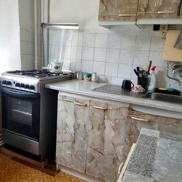 Оренда 2 км.кв.вул.Незалежності 152( Майзлі),автономне опалення,є все необхідне.Можна на 1,2 місяці