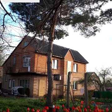 Продам міцний двоповерховий цегляний будинок (р-н Лелеківка).