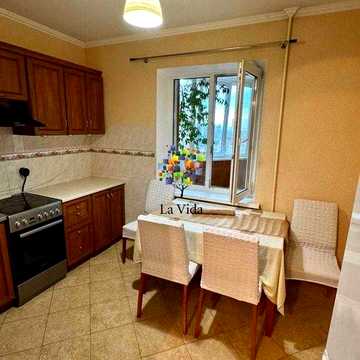 Продаж 3к квартири вул. Олександри Екстер, 14