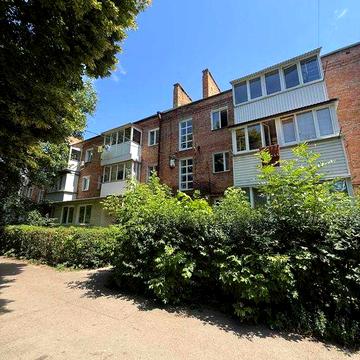 Продаж 2 кім квартири в центрі по вул Вячеслава Чорновола