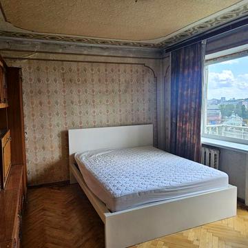 Оренда на 2 місяці 3 кімнатна квартира метро Вокзальна