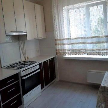 Аренда  2х кімнатної квартири ! Центр міста, р-н "Пять кутів"!