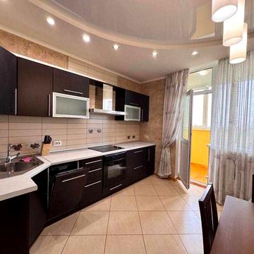 Ігоря Сікорського, 1 ЖК «Зелений острів, роздільна 2к, метро 15хв
