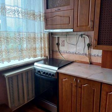 Продам 3-х кімнатну квартиру в центрі.