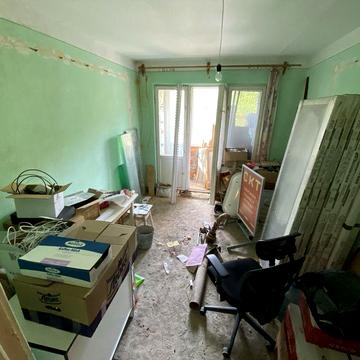 Терміново продам 2х кімнатну квартиру в Берегові  навпроти спортбази