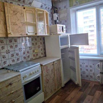Аренда 2-х к кв Бородинский м-н ( ост. школа) С 8.07