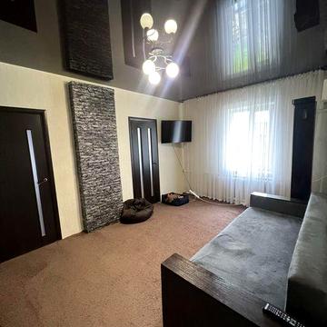 Продаж частини будинку з земельною ділянкою в Чернігові (вул. Франка)