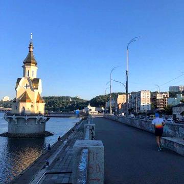 Продаж 2к квартири  Набережно-Хрещатицька11 Київ Поділ м.Поштова площа