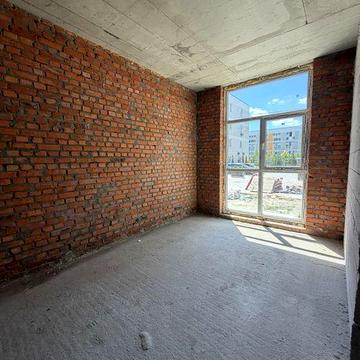 Готова квартира до ремонту Площа 38 м2 + 26м2 двір - 41900$ ЖК Sanville park