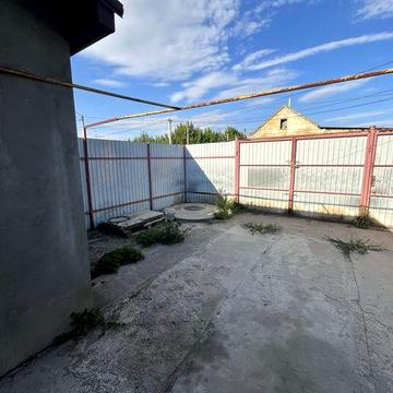 Продам 2х ком квартиру со своим двориком