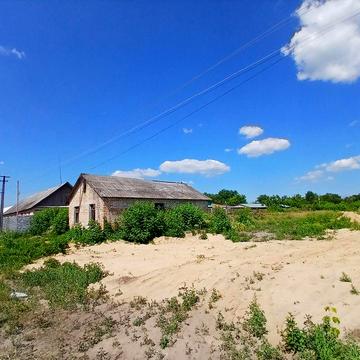 Ділянка з комунікаціями