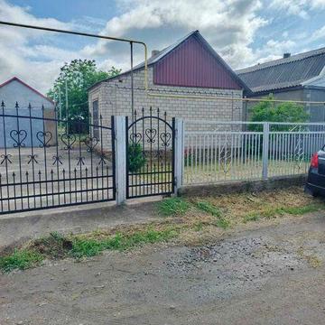 продам будинок в спокійному регіоні