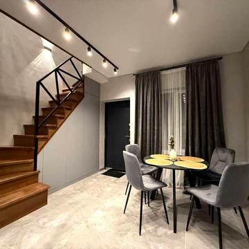 АКЦІЯ! Таунхаус з ремонтом 33м2- 53000$