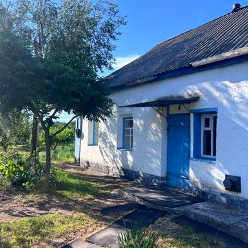Продаж садиби у Глобине