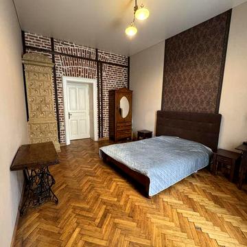2 кімнатна квартира по вул. Гнатюка 9