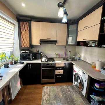 Продам 2 кімнатну квартиру вул. Довга 85 укомплектована Програми!