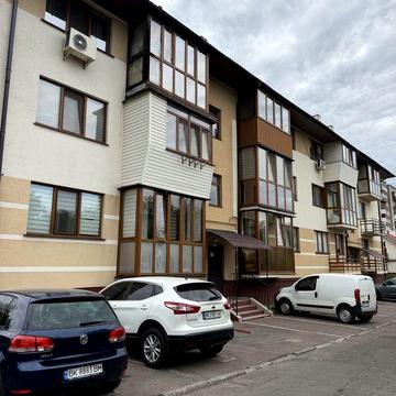 Продам дворівневу однокімнатну квартиру на Тараса Козлишина.  ( колишня Жукова).