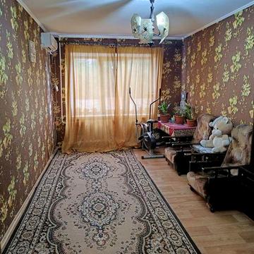 Продам 2 кім квартиру  центр Благовісна 169.