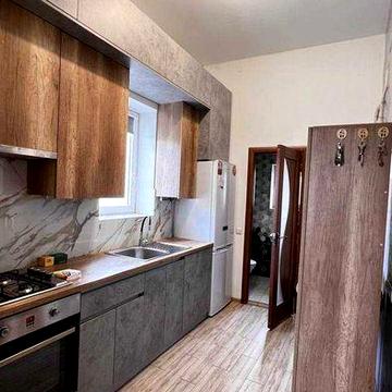 Здається 2х кімната квартира в центрі міста