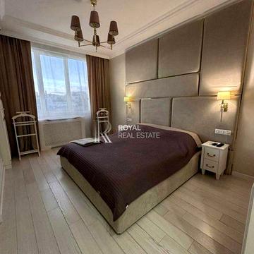Оренда 3 кімнатна 140 м2 квартира ЖК Royal Tower вул Саксаганського центр Києва Автономність будинку