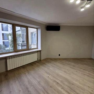 Оренда 4 кімнатної квартири вул.Володимирська,новий район
