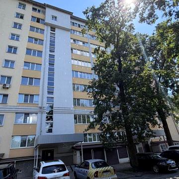 Простора 2-к квартира 65,5 м2! Терміновий продаж! Центр міста! Вигідна ціна!