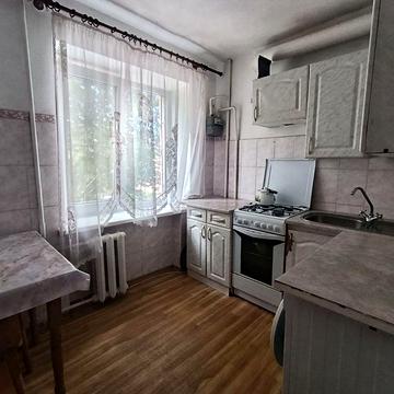 Довгострокова оренда трикімнатної квартири, вул. Ложешнікова, 16