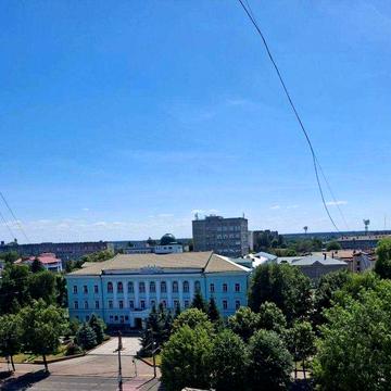 Продаж чотирьохкімнатної квартири.Центр. Можна спецкошти