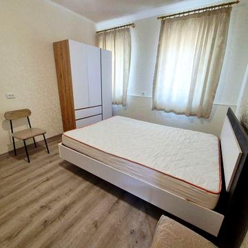 2 Кім.Будинок.Вул.Любомира Гузара(Комарова)