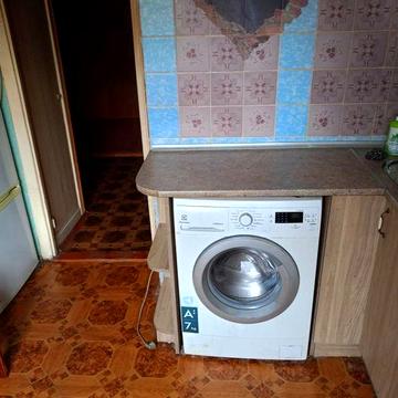 2к квартира на Урожаі, житловий стан, вільно
