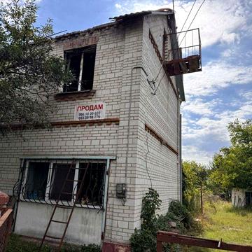 Продам будинок в селі Жукин!