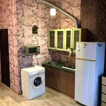 Продам уютную гостинку возле метро Спортивная!