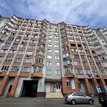 Продаж великої 3к квартири з ремонтом поруч з метро Святошино. Є два балкони, газ ЖК Будинок