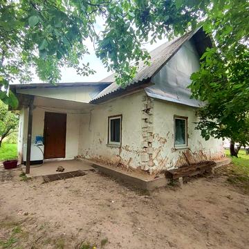 Житловий будинок у с.Вороньків+дві ділянки