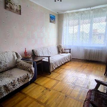 Трикімнатна квартира в районі ЖД вокзалу