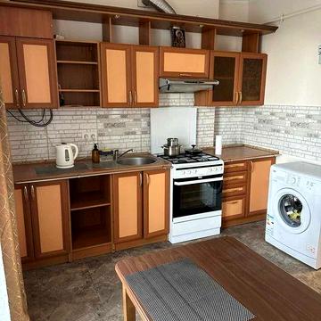 Здача в оренду затишна 1-кімнатна квартира на вул. Пасічній, 169Б