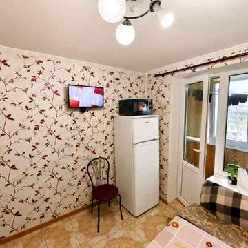1кім в багатоповерхвці з кап ремонтом, меблями та технікою на ТОПОЛІ (720532)