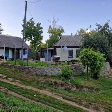 Дом-Дача у леса ,участок 48 соток. Місто в яке не можна не закохатися!