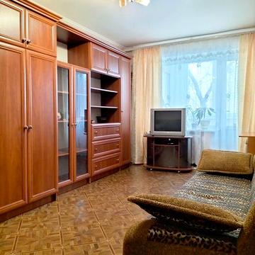 1 квартира, вул.Сорочинська поруч АТБ