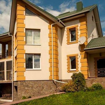 Оренда будинку в м . Рівне