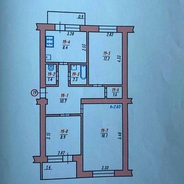 Продам три кімнатну квартиру. Район військового містечка.Підходить під державні програми