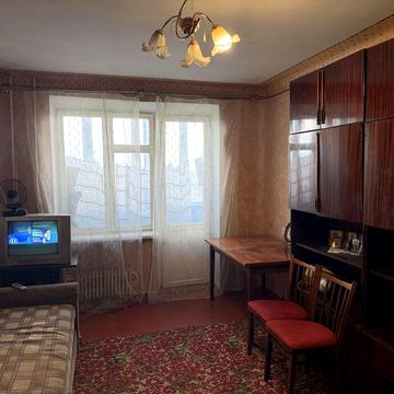 Продам 1- квартиру ХТЗ пр.Олександрівський