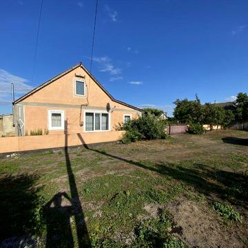 Продам будинок в селі