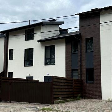 Продаж стильного таунхауса біля парку «Щасливий» у Гостомелі