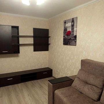 Здам двокімнатну квартиру на пр.Миру з меблями та технікою