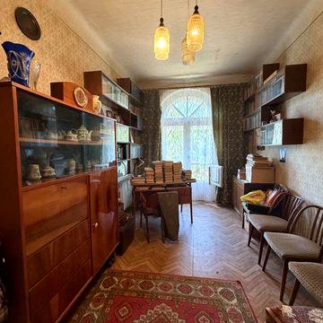 Продаж квартири по вулиці Шахтарськоі слави 2 ( Дзержинка ).
