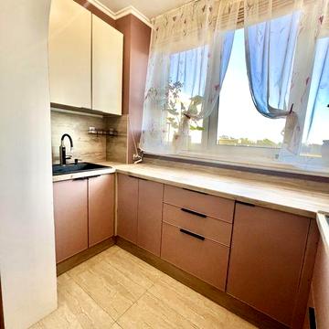 Квартира велика з гардеробною, лоджиєю, ліфт. БЕЗ комісії
