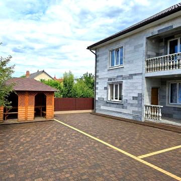 Здається 5-кімнатний ТАУНХАУСс біля вул. ВИННИЧЕНКА | 5 хв до просп. НЕЗАЛЕЖНОСТІ | 2 паркомісця, альтанка