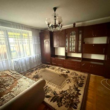 Продаж квартири, кімнати на мікрорайоні Дружба